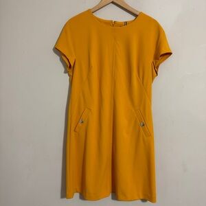 NWT Tommy Hilfiger Short Sleeve Stretch Shift Dress Mustard size 14 Career Twee